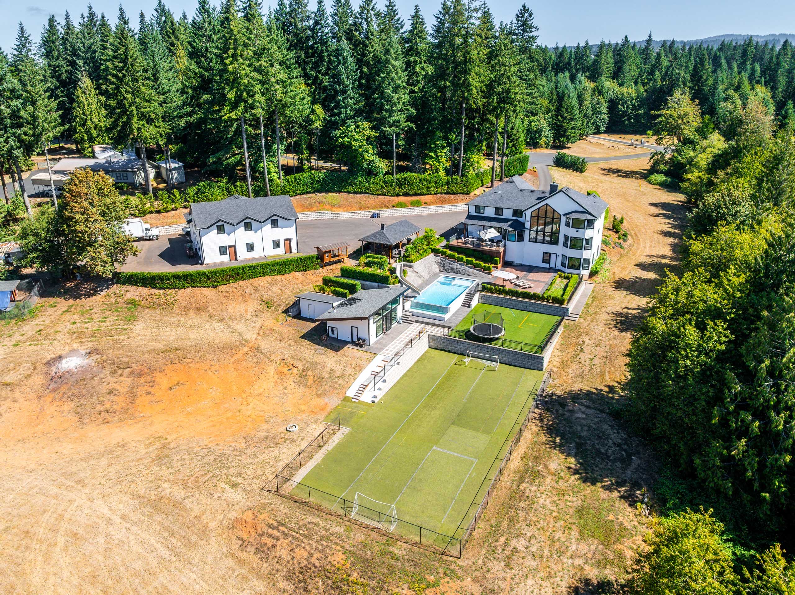 LEGACY ESTATE ON ACREAGE